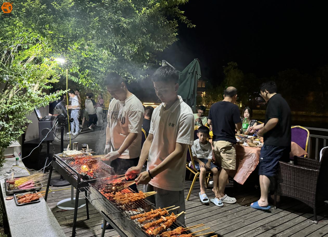 1724924613-1200.jpg 边锋集团夏季团建活动5