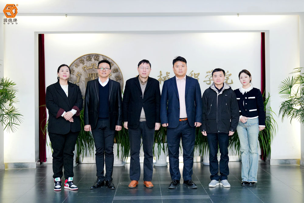 DSC09344 边锋隔膜泵与同济大学签署产学研合作协议5