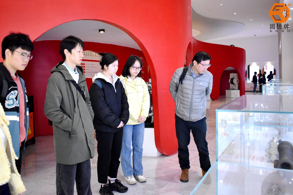 DSC_0011.JPG 同济大学訚教授一行莅临指导图四